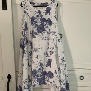 Paper Lace Blue and white floral dress, size large
